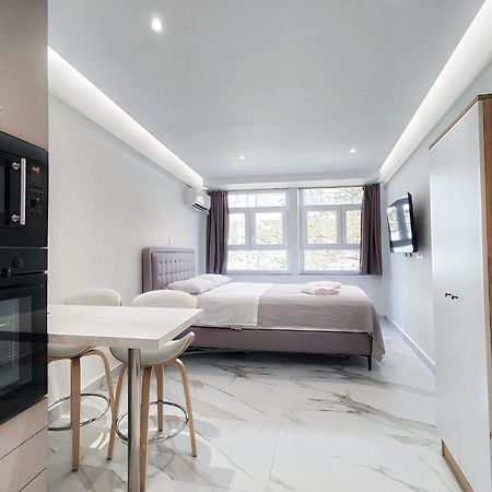 Andriiaanii Apartment 아테네 외부 사진